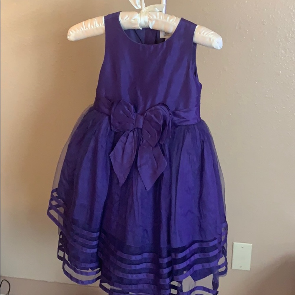 Girls dress